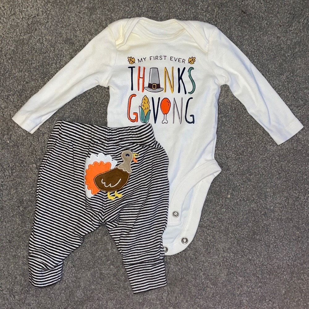 Newborn thanksgiving outfit